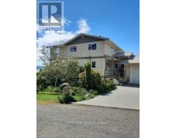 2303 Armour Rd, Powell River, BC V8A0H3 Photo 4