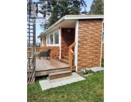 2303 Armour Rd, Powell River, BC V8A0H3 Photo 5