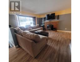 Living room - 3 Scott Crescent, Mackenzie, BC V0J2C0 Photo 3