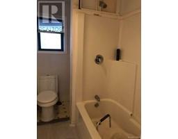 Bathroom - 1586 Mckibbon Rd N, Errington, BC V0R1V0 Photo 7