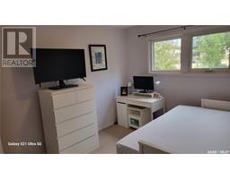 Bedroom - I 4208 Castle Road, Regina, SK S4S4W1 Photo 5