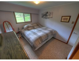 Primary Bedroom - 8315 Outlook Road, Grand Forks, BC V0H1H2 Photo 5