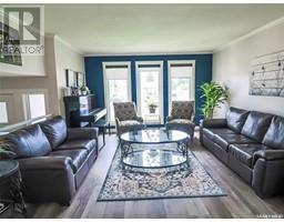 Family room - 346 Walsh Trail, Swift Current, SK S9H4V4 Photo 5