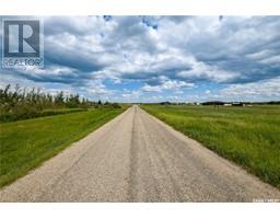 24 Country Road, South Country Estates, SK S7C0A7 Photo 6