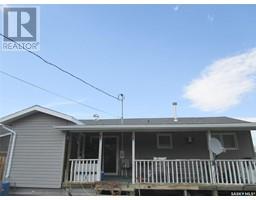 Kitchen/Dining room - 4 2nd Street E, Willow Bunch, SK S0H4K0 Photo 2