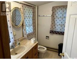4pc Bathroom - 220 Pleasant Avenue, Buena Vista, SK S2V1A8 Photo 7
