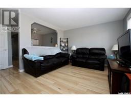 Living room - 75 Davidson Crescent, Saskatoon, SK S7L4A2 Photo 2