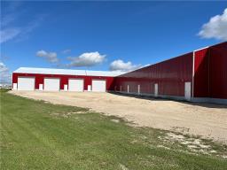 8 375 North Front Drive, Steinbach, MB R5G0X7 Photo 2