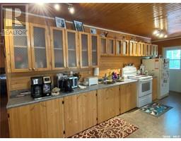 Dining room - 904 Mahigan Crescent, Lac La Ronge, SK S0J1L0 Photo 3