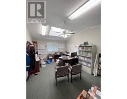 5302 5304 5306 50th Avenue, Valleyview, AB T0H3N0 Photo 4