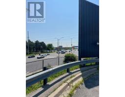7040 Airport Rd, Mississauga, ON L4T2G8 Photo 2