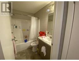 Primary Bedroom - 10111 Paquette Avenue, Hudsons Hope, BC V0C1V0 Photo 5
