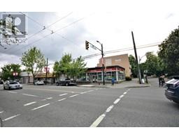 2601 Commercial Drive, Vancouver, BC V5N4C3 Photo 2