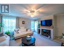 Living room - 1280 Johnson Road, Penticton, BC V2A8S9 Photo 6
