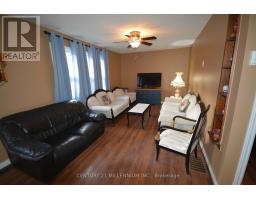 Laundry room - 27 47th St S, Wasaga Beach, ON L9Z1Y6 Photo 6