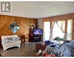 Primary Bedroom - 9112 Calverley Crescent, Dawson Creek, BC V1G2R2 Photo 2