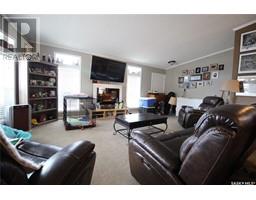 Living room - 305 Pelly Street, Rocanville, SK S0A3L0 Photo 3