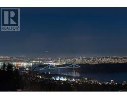 2533 Westhill Drive, West Vancouver, BC V7S3A3 Photo 2