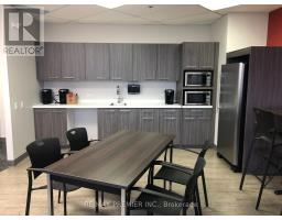 204 E 6660 Kennedy Rd, Mississauga, ON L5T2M9 Photo 5