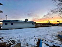 1445 Gordon Avenue, The Pas, MB R9A1S6 Photo 4