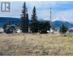 3870 10th Avenue, Smithers, BC V0J2N0 Photo 2