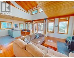 Living room - 1141 Sunset Trail, Savary Island, BC V0N2G0 Photo 2