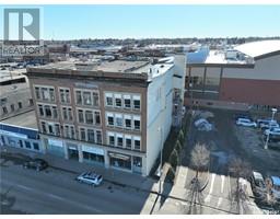 127 High Street W, Moose Jaw, SK S6H1S5 Photo 4