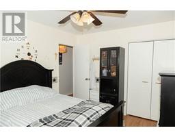 Bedroom - 124 Fortier Street, Cornwall, ON K6J5L8 Photo 5