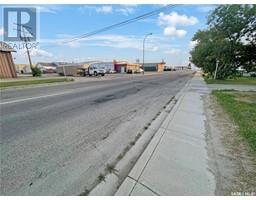 204 9th Avenue Nw, Swift Current, SK S9H1A7 Photo 4
