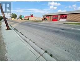 204 9th Avenue Nw, Swift Current, SK S9H1A7 Photo 5