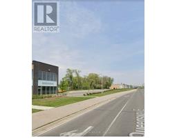 25 2305 Stanfield Rd, Mississauga, ON L4Y1R6 Photo 2