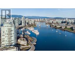 3903 1033 Marinaside Crescent, Vancouver, BC V6Z3A3 Photo 2