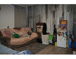 Bedroom 2 - 11950 77 St Nw, Edmonton, AB T5B2G4 Photo 5