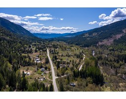 2067 Pass Creek Road, Pass Creek, BC V1N4T1 Photo 4