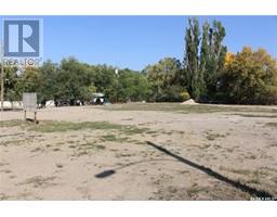885 9th Avenue Sw, Moose Jaw, SK S6H6X4 Photo 3