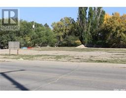 885 9th Avenue Sw, Moose Jaw, SK S6H6X4 Photo 4