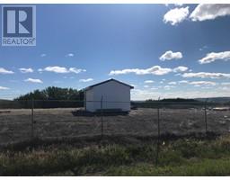 8607 75 Street, Peace River, AB T8S1S4 Photo 2