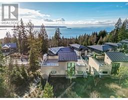 2991 Burfield Place, West Vancouver, BC V7A0A9 Photo 3