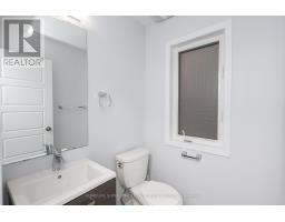 Bathroom - 8166 Buckeye Cres, Niagara Falls, ON L2H0N8 Photo 7