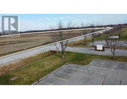 2124 County Rd 12, Colchester North, ON N8M2X6 Photo 2
