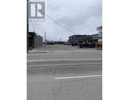 2483 Main Street Unit 9, West Kelowna, BC V4T2H8 Photo 2