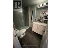 68 Little Lake Dr, Barrie, ON L4M7C1 Photo 7