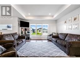 Living room - 46 Olive Drive, Leamington, ON N8H0E7 Photo 3