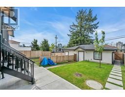 3596 Monmouth Avenue, Vancouver, BC V5R5S2 Photo 5