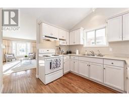 Kitchen/Dining room - 28 Beechlawn Boulevard, Guelph, ON N1G4X7 Photo 6