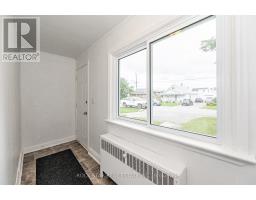 Primary Bedroom - 53 Kinsey St, St Catharines, ON L2S1E2 Photo 3