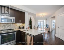 303 2 Old Mill Dr, Toronto, ON M6S0A2 Photo 7