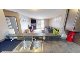 Bedroom - 406 4874 Stanley Street, Radium Hot Springs, BC V0A1M0 Photo 5