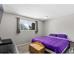 Bedroom 3 - 1732 61 St Nw, Edmonton, AB T6L1N2 Photo 6