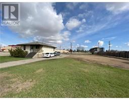 5122 5126 46 Street, Olds, AB T4H1A5 Photo 5